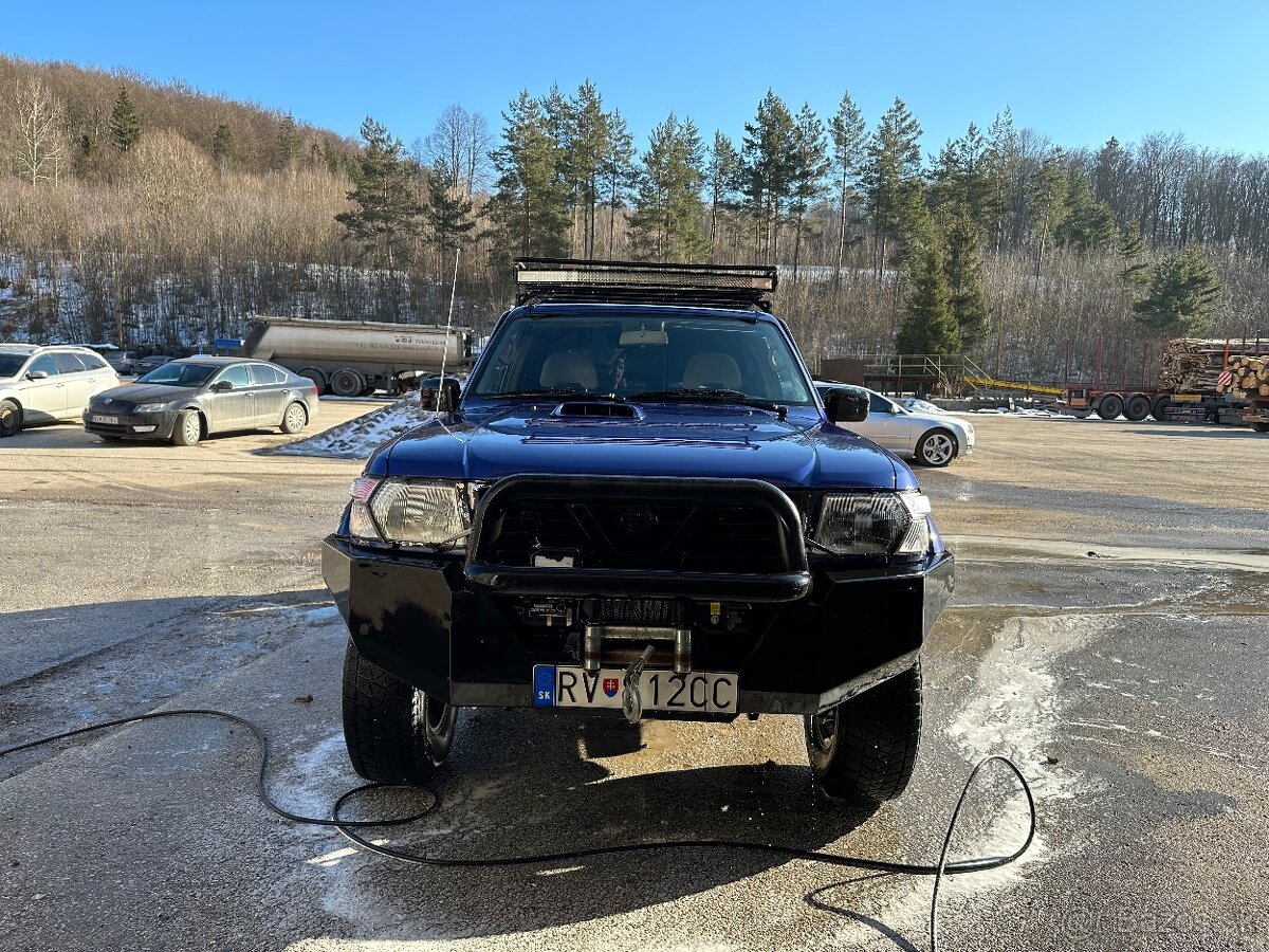 Nissan Patrol y61