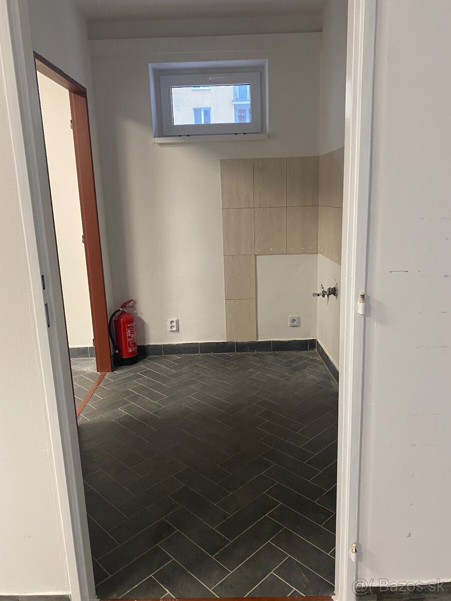 Obchodný oriestor na prenájom Trenčín - 5