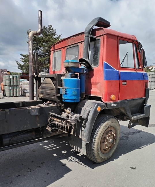 Tatra T815 - valník - 5