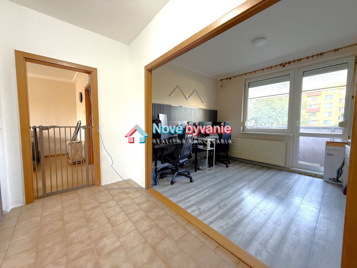 Predaj, 3izbový byt s balkónom - Nové Zámky(N186-113-FRAD3) - 5