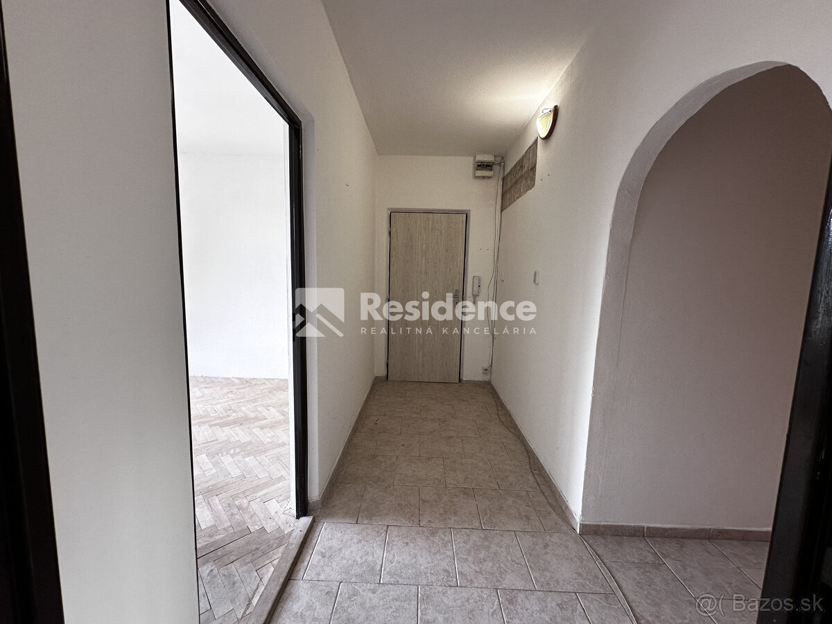 Byt s potenciálom na skvelom mieste – Nábrežie, Liptovský Mi - 5