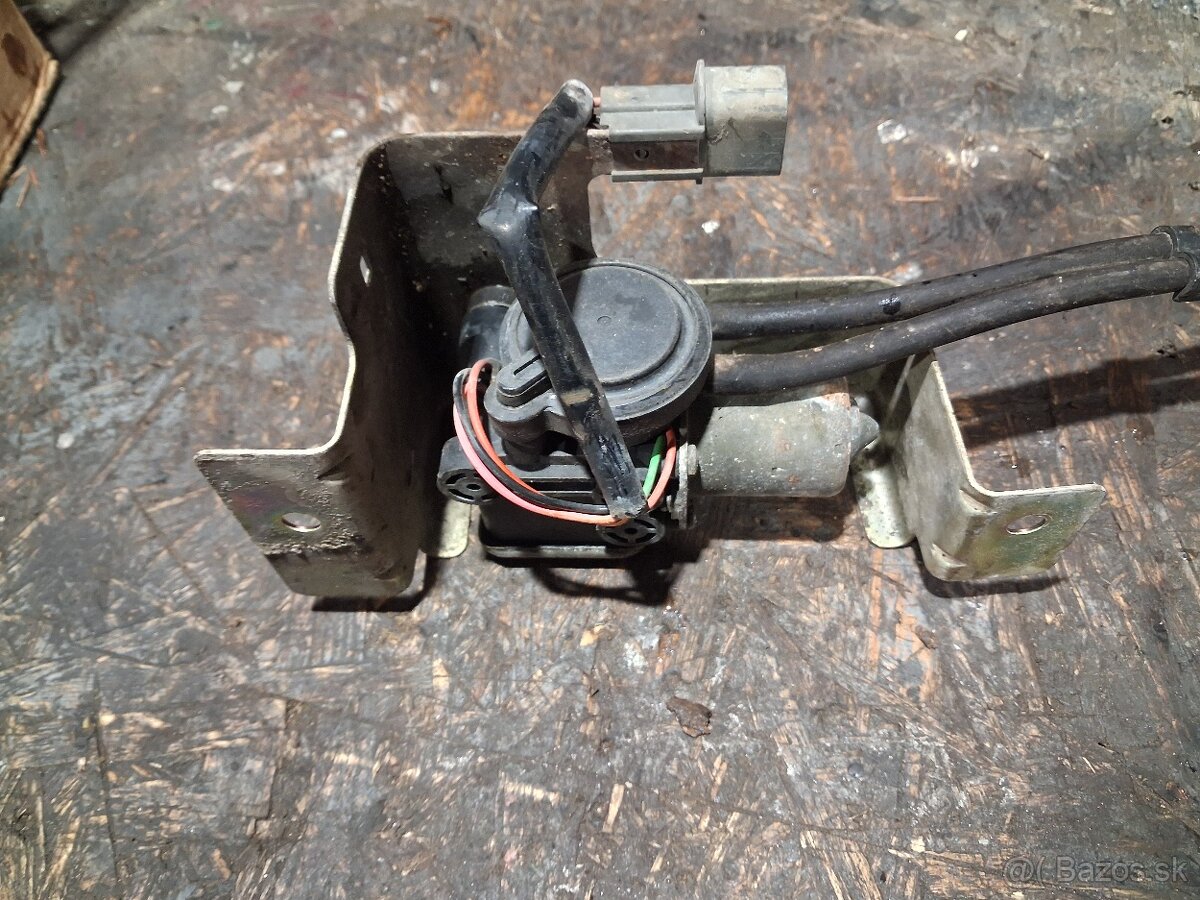 Diely suzuki grand vitara 1.6,16 ventil 2000 - 5