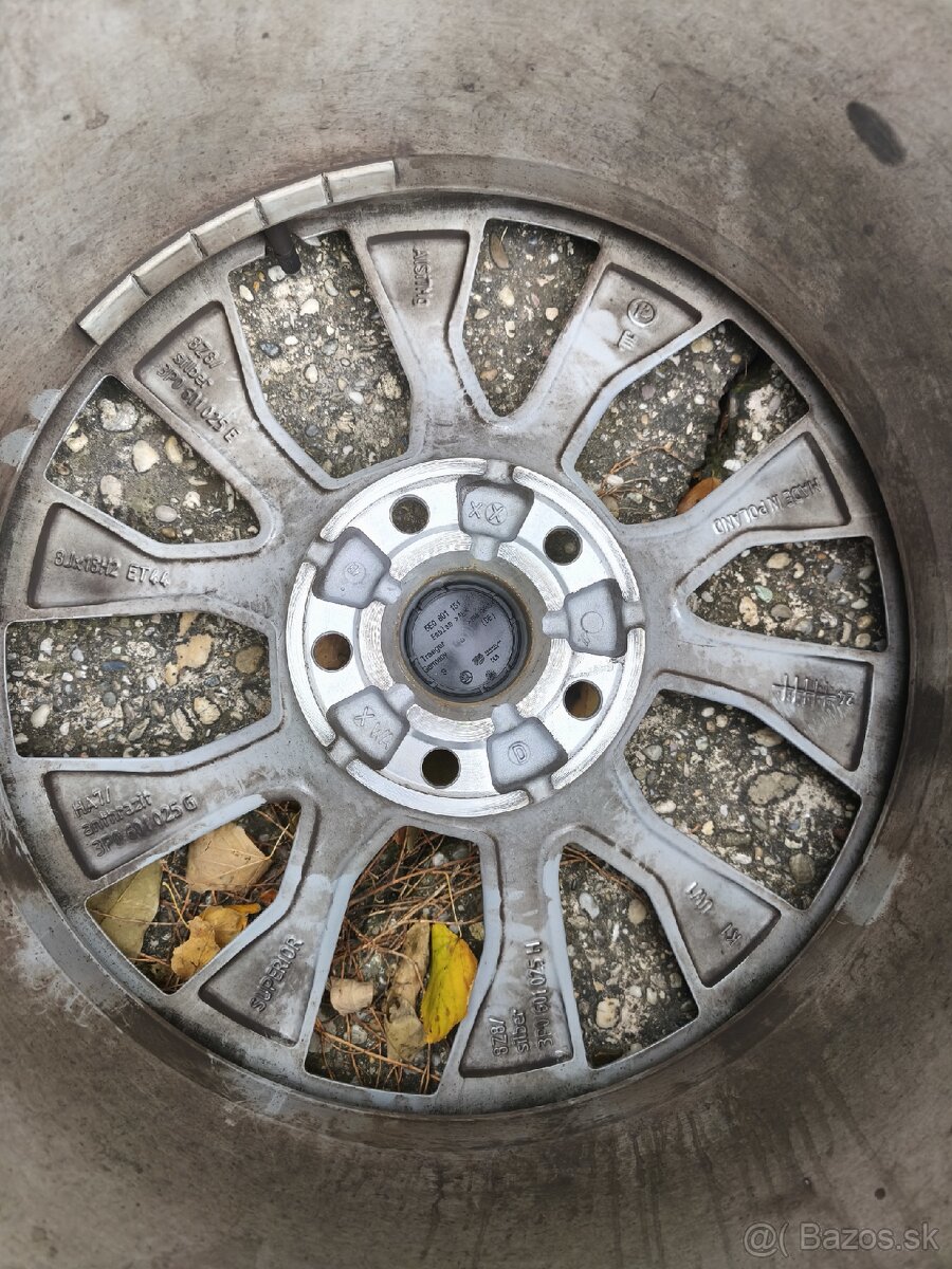 Zimné pneu 235/45 R18 - 5