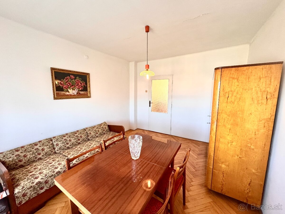 Na predaj: 3-izbový byt s garážou v tehlovej bytovke –Bajč - 5