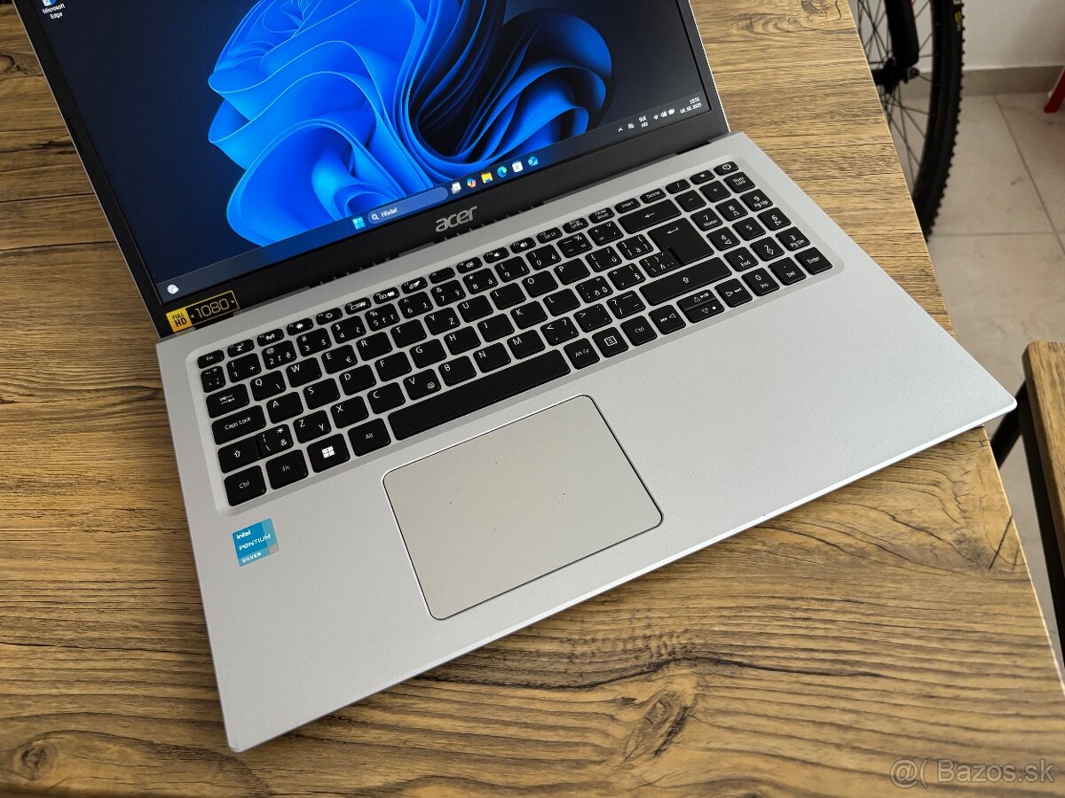 /15.6"/Acer/Notebook/4GB RAM DDR5/128GB NVMe SSD/Intel HD2G - 5