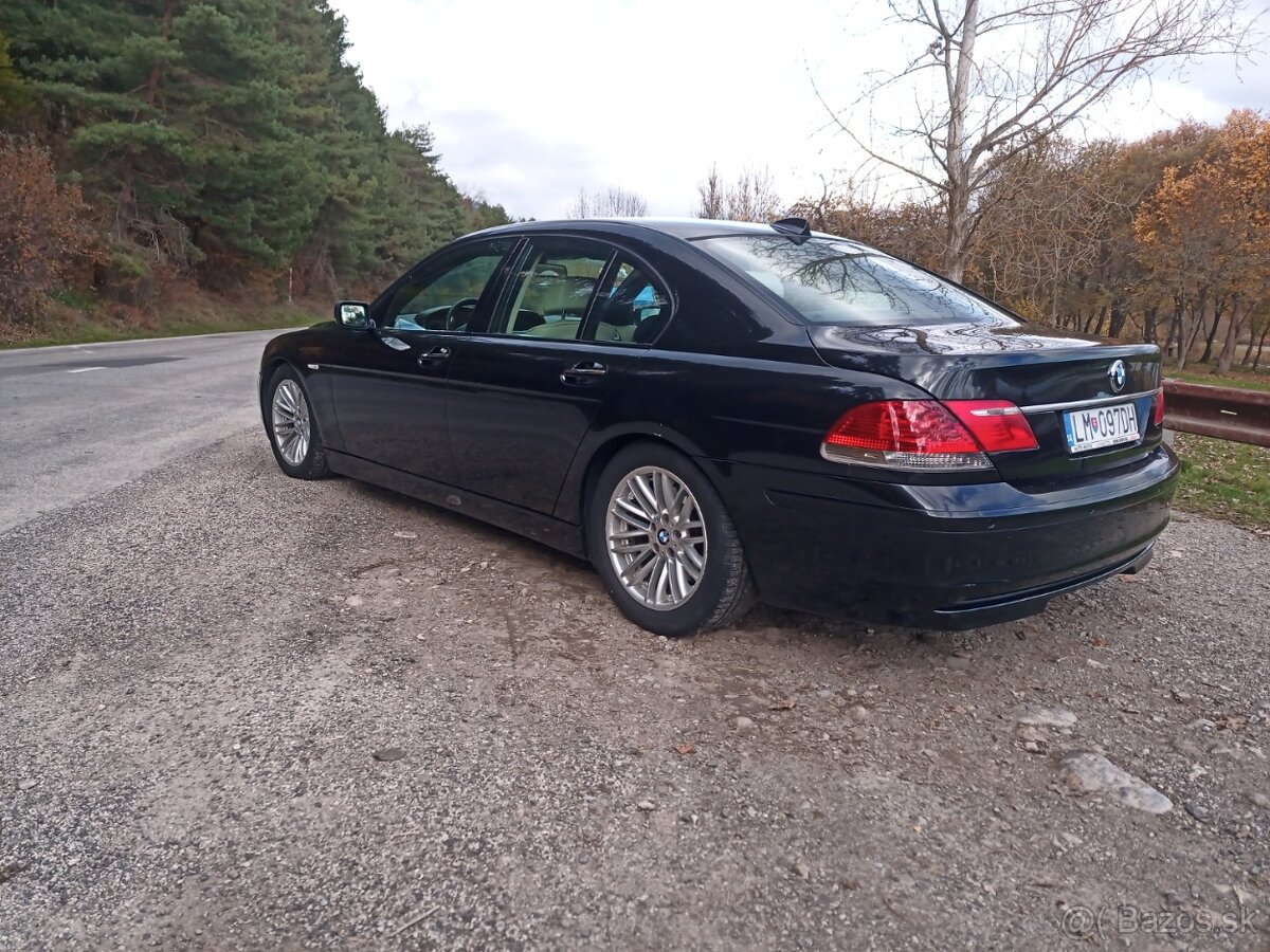 BMW 750i V8 4,8L 238 000km - 5