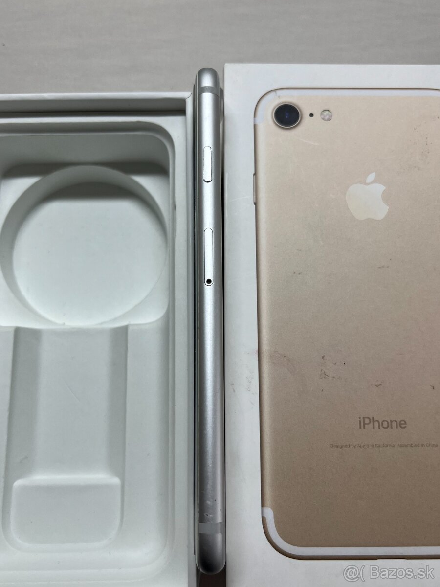 IPHONE 7 • 32GB - 5