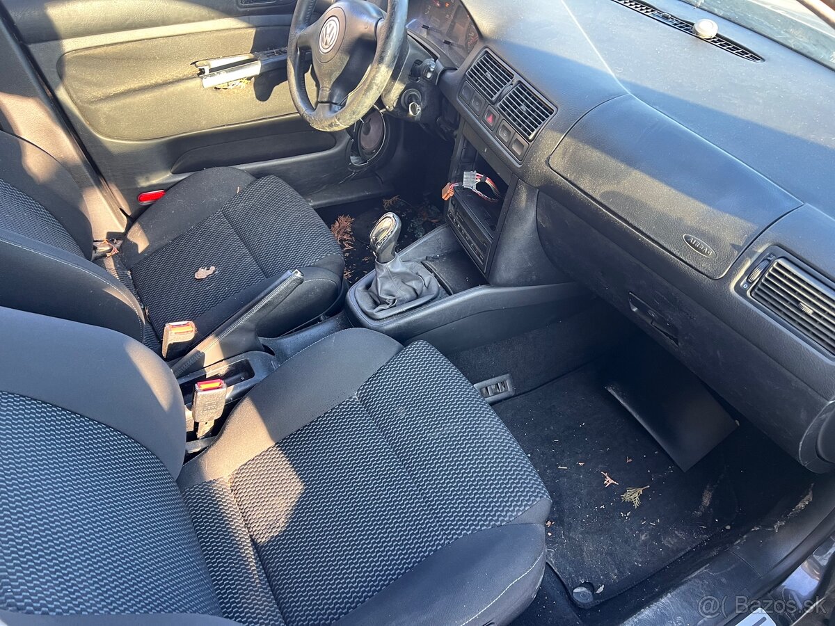 Predám náhradné diely na Volkswagen Golf 4 1,9tdi 85kw 6Q - 5