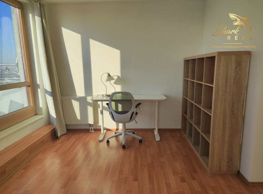 VEĽKOMETRÁŽNY dvojizbový byt s terasou - 5