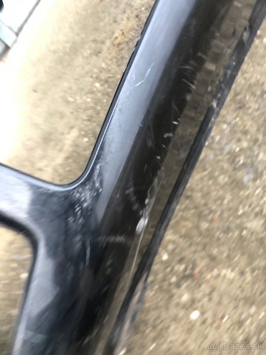 orig predni naraznik skoda superb 1 I cerny - 5