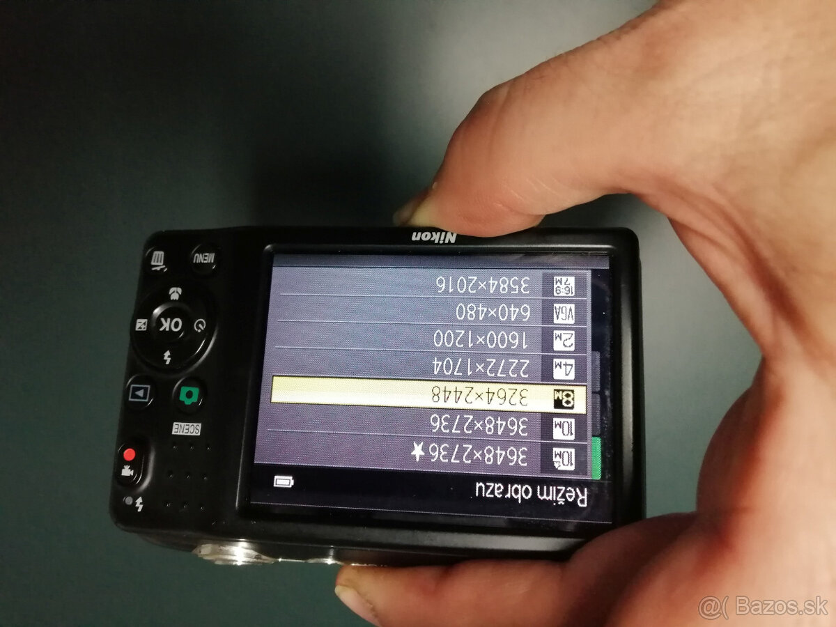 Predám Nikon Coolpix L25 - 5