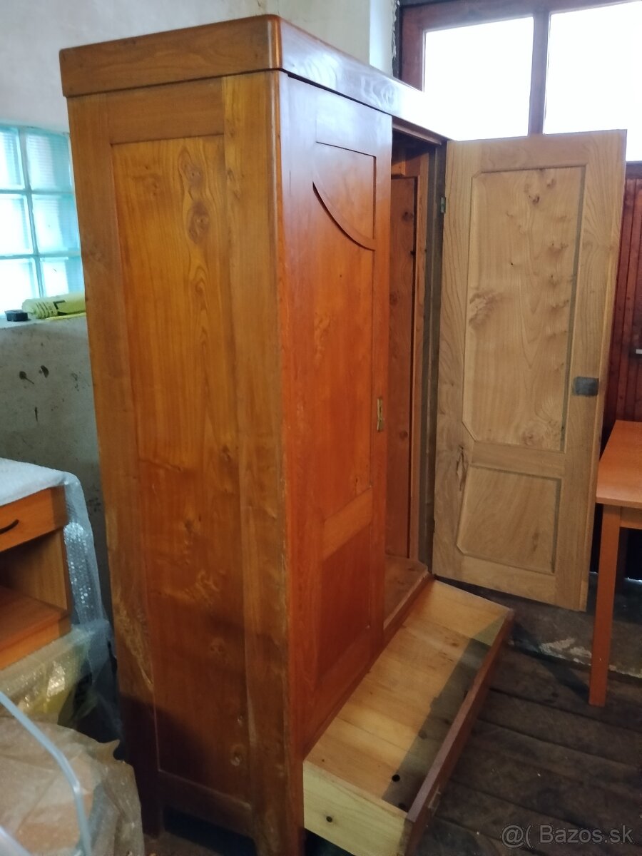 stará rustikálna skriňa - 5