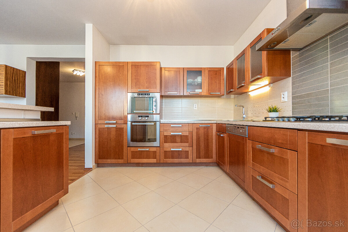 PRENÁJOM-3-IZBOVÝ BYT 90 m², PO RENOVÁCII ,PETRŽALKA, HÁJE - 5