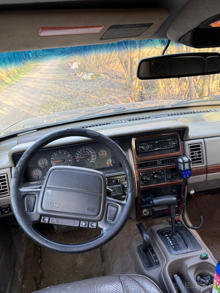 Jeep Grand Cherokee 5,2 - 5