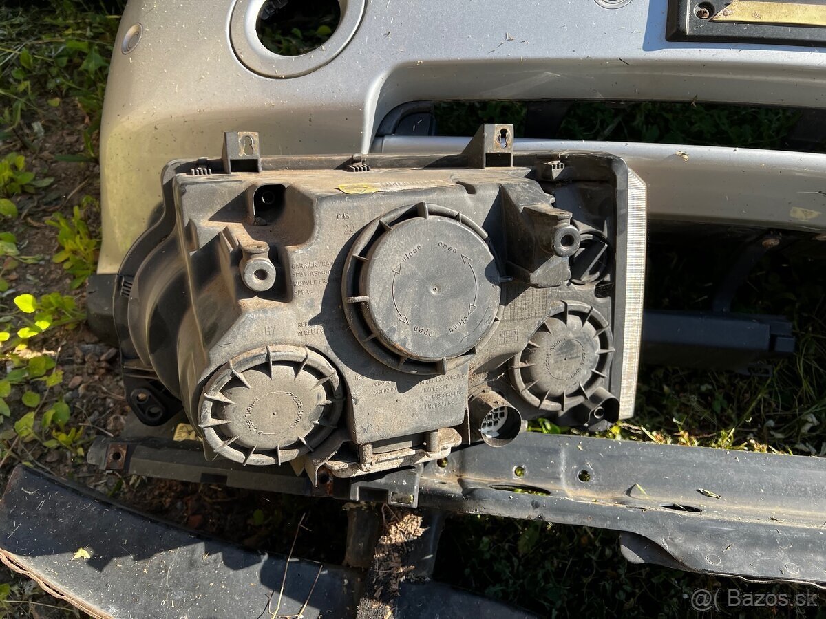 Range Rover L322 facelift predek - 5