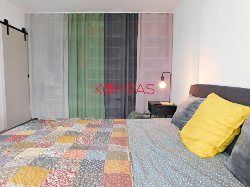 2-IZB. BYT S LODŽIOU PO REKONŠTRUKCII A KOMPLETNE ZARIADENÝ - 5