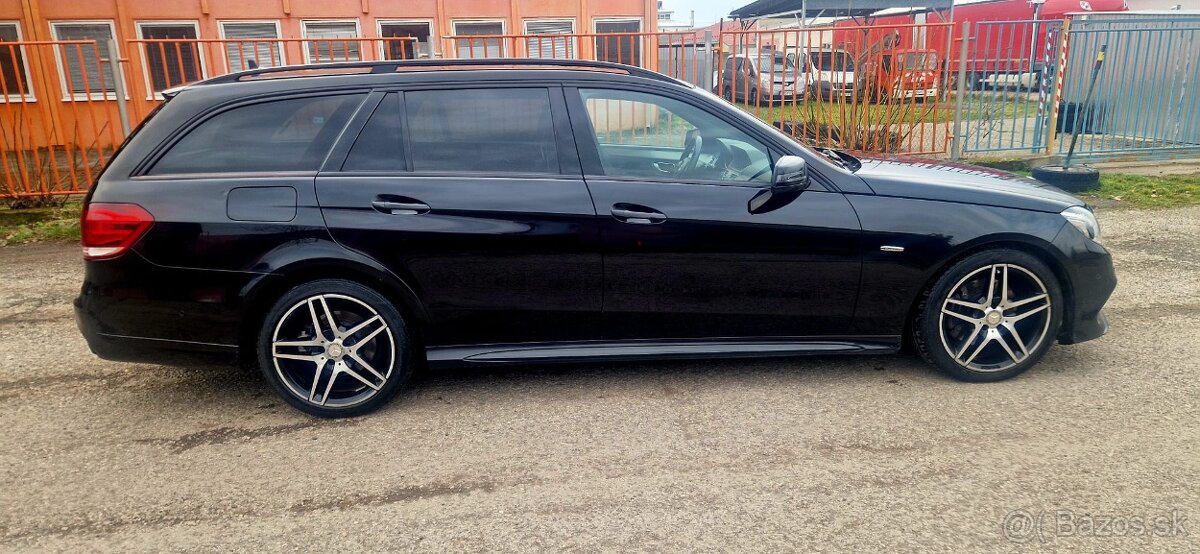 Mercedes E 300 Kombi Hybrid - 5