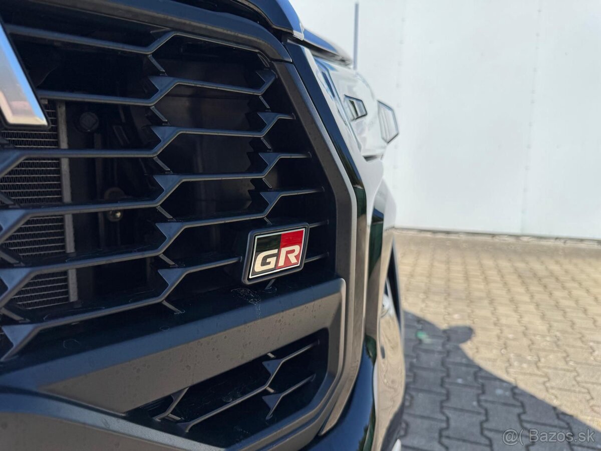 Toyota Hilux GR SPORT 2 MY25 NOVÉ VOZIDLO