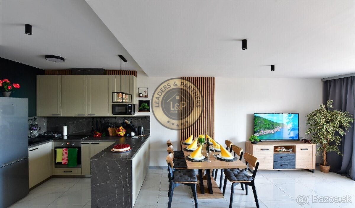 Na prenájom moderne zariadený 3 izbový, dvojpodlažný apartmá - 5