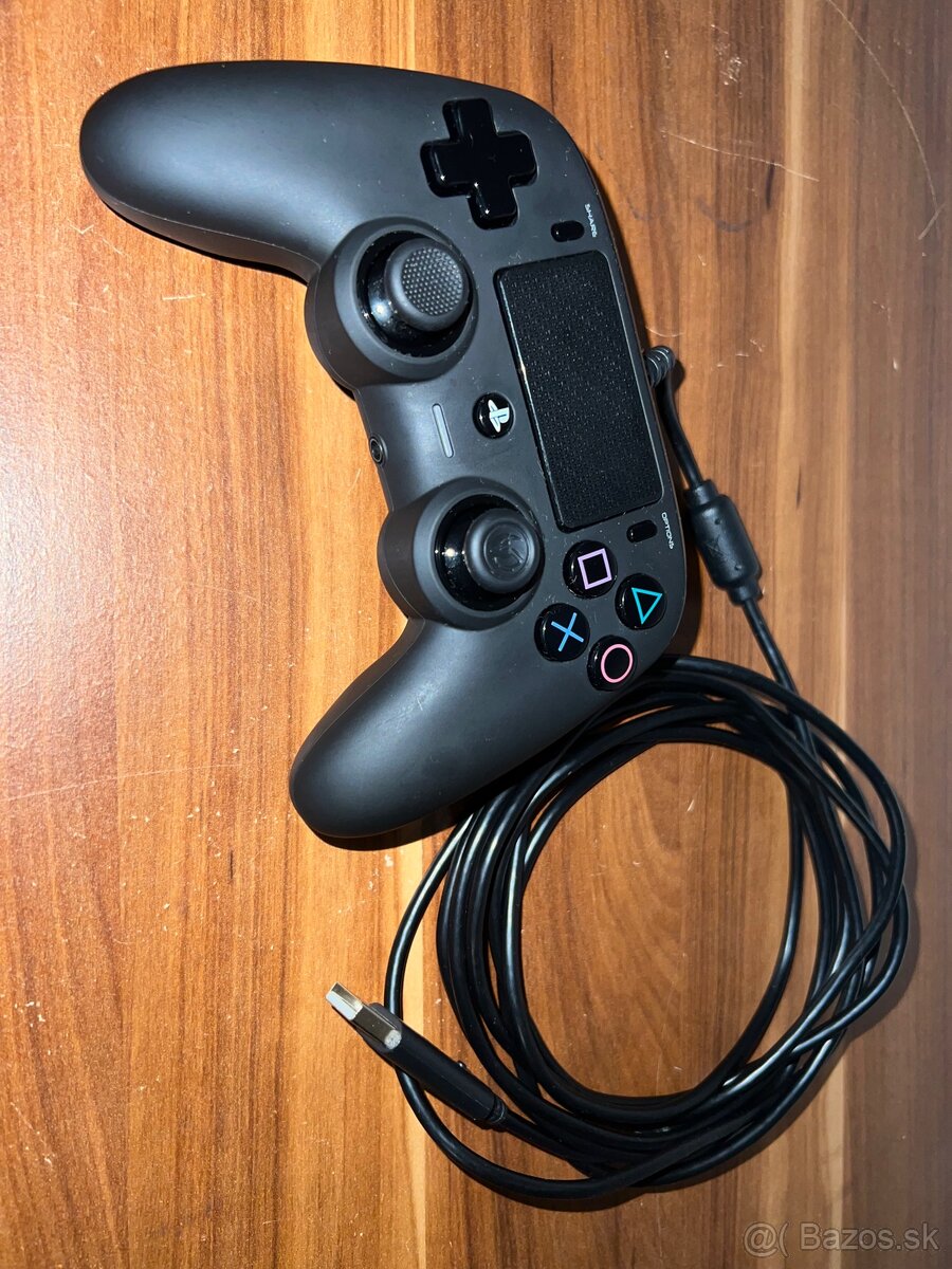 Nacon Compact PS4 - 5