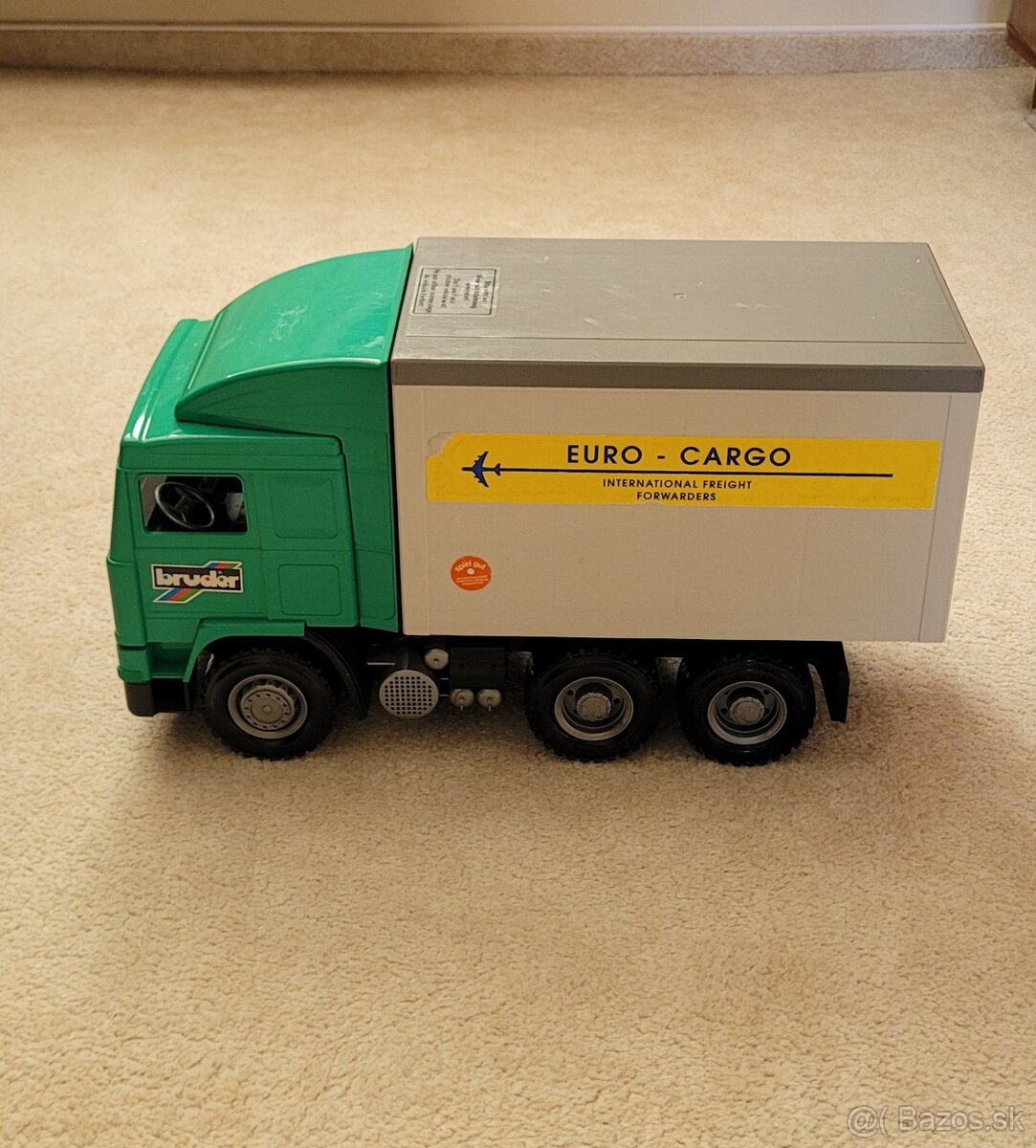 Bruder auto Volvo Euro Cargo - 5