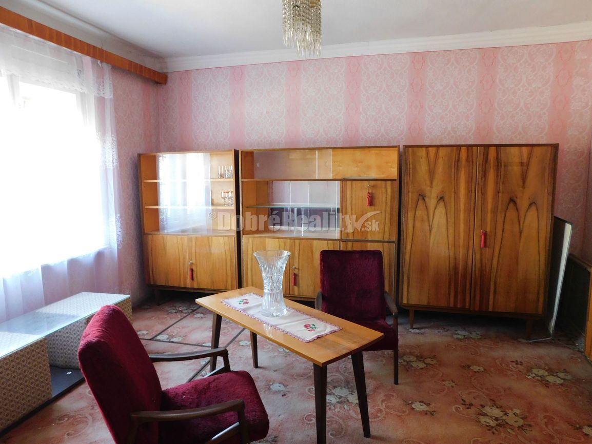 Ponúkame Vám na predaj 4-izb. rodinný dom vo Dvoroch nad Žit - 5