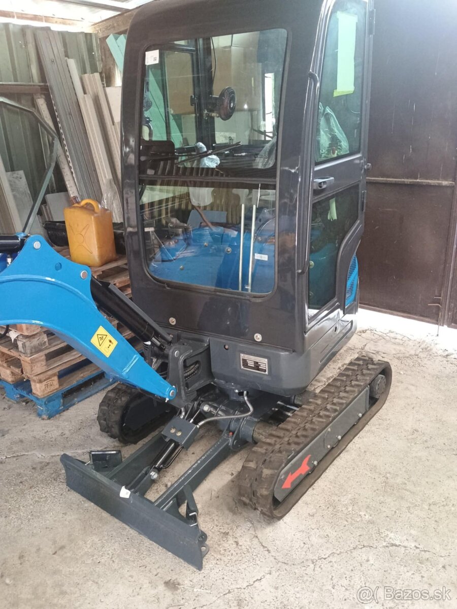 Minibáger Rippa- Kubota motor - 5