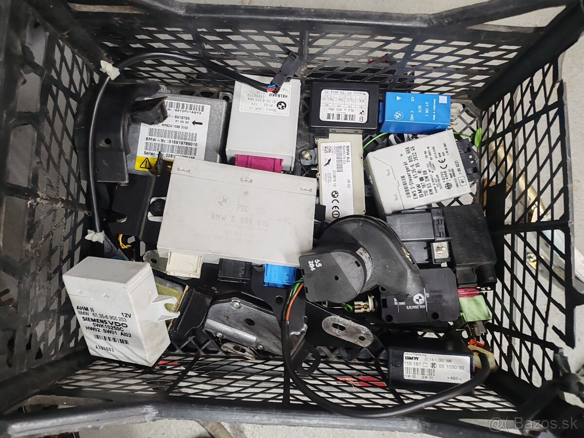 Riadiace jednotky z BMW E39 530d - 5