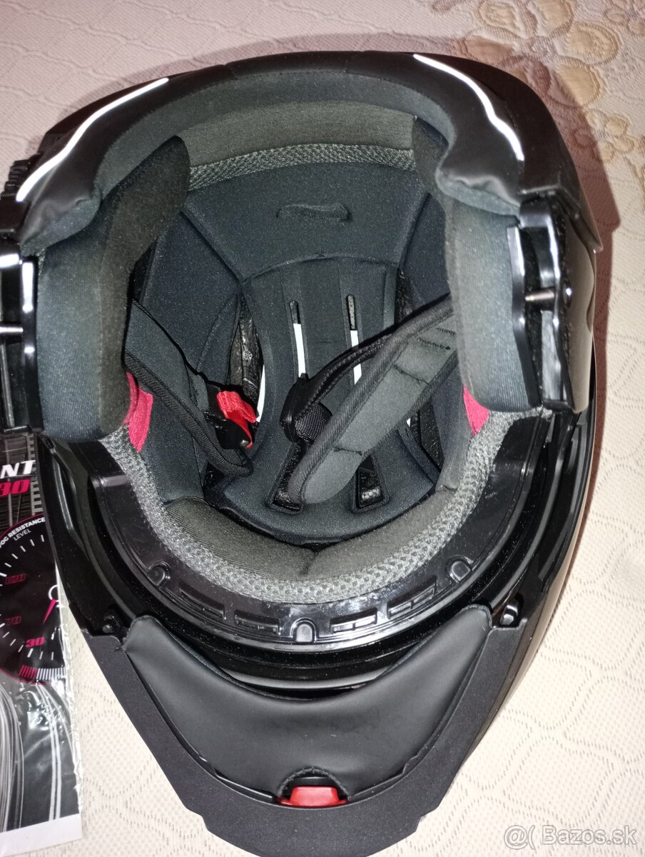 Prilba na motorku - 5