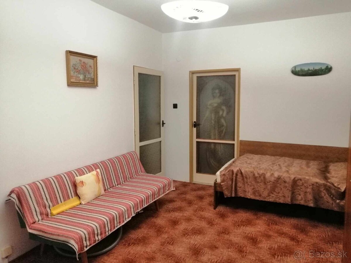 Na predaj 2 izbový byt Brezová pod Bradlom - 5