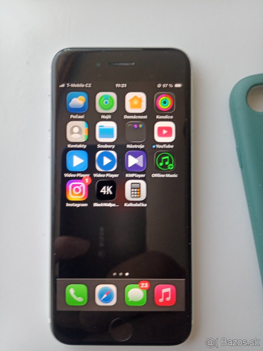 Apple iPhone SE 2020 - 5