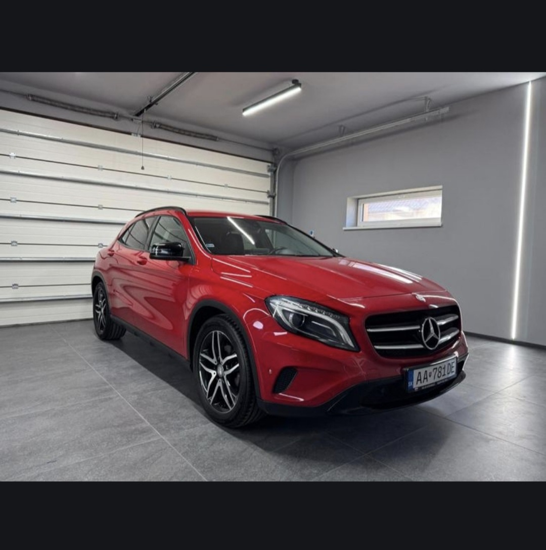 Mercedes-Benz GLA 200d 4MATIC AMG – TOP stav - 5