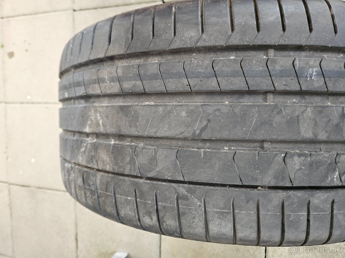 Predám letnu pirelli runflat 275 30 20 - 5