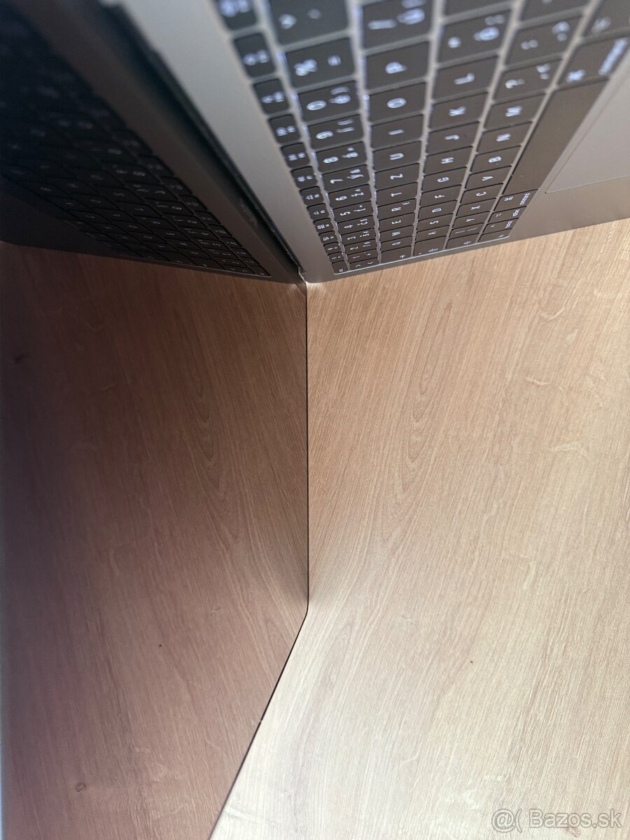 MacBook Pro 13” (2017) – veľmi zachovalý stav - 5