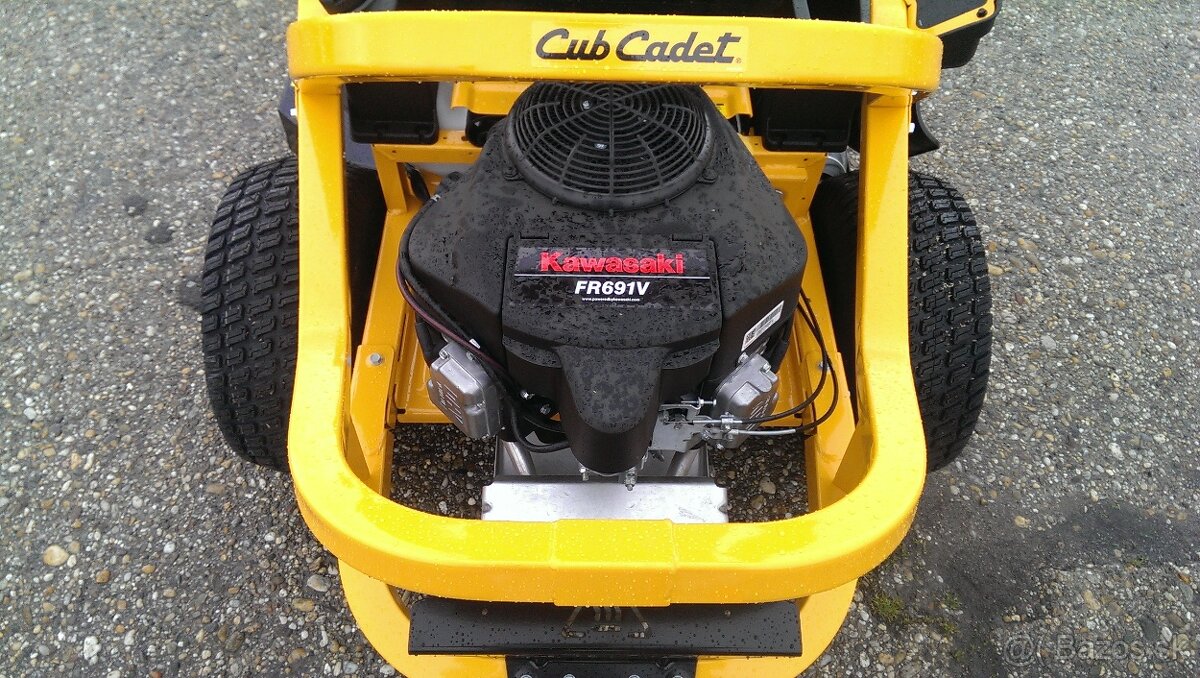 Traktorova kosacka -Cub Cadet XZ6 Ultima - 5
