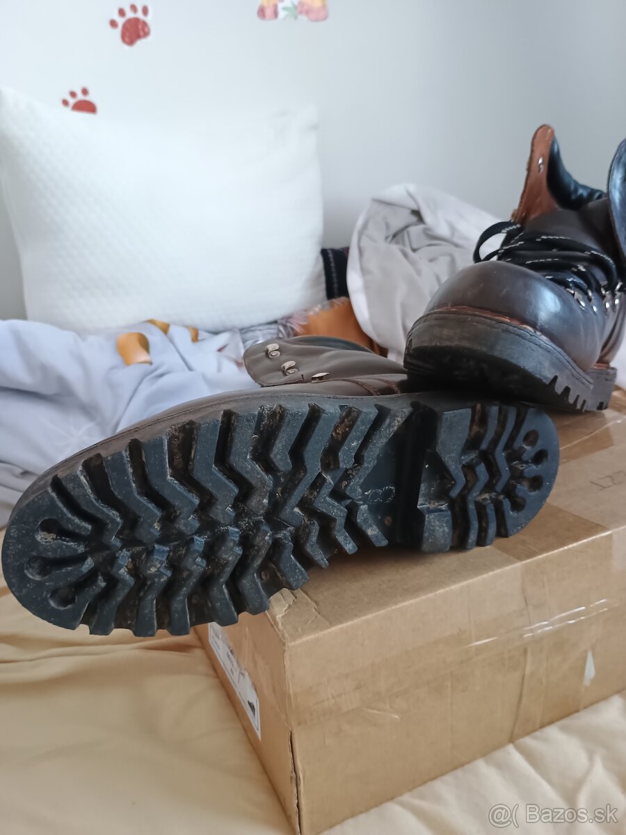 Turistické topánky 42 - 5
