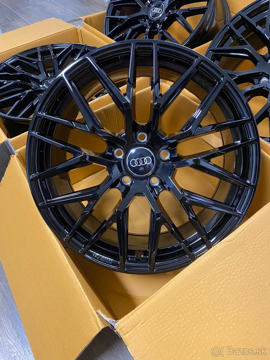 5x112 R19 MAM RS4 Black - 5