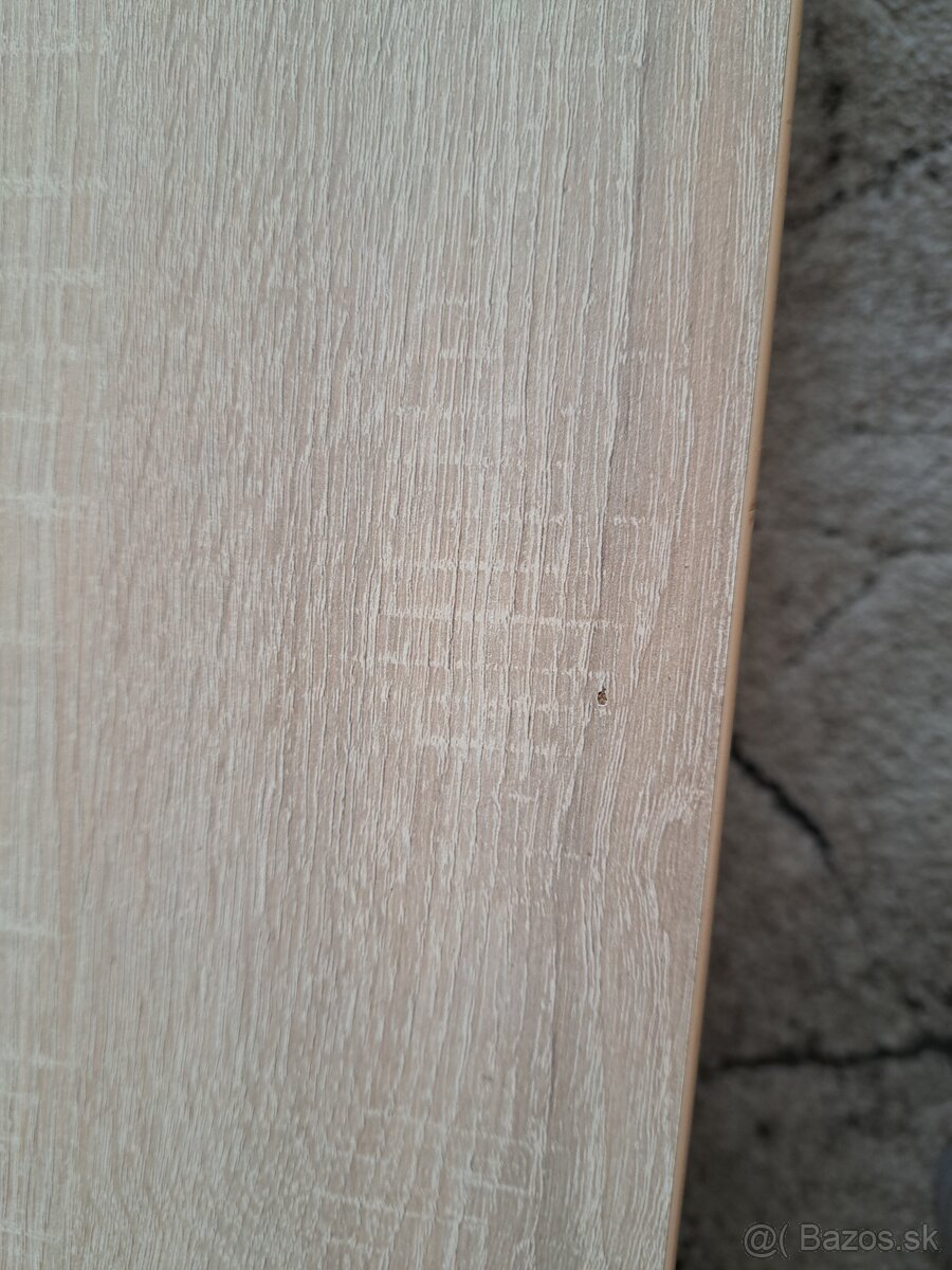 Konferenčný stolík a koberec - 5