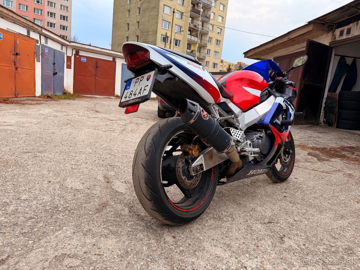 Predám Honda CBR 929 - 5