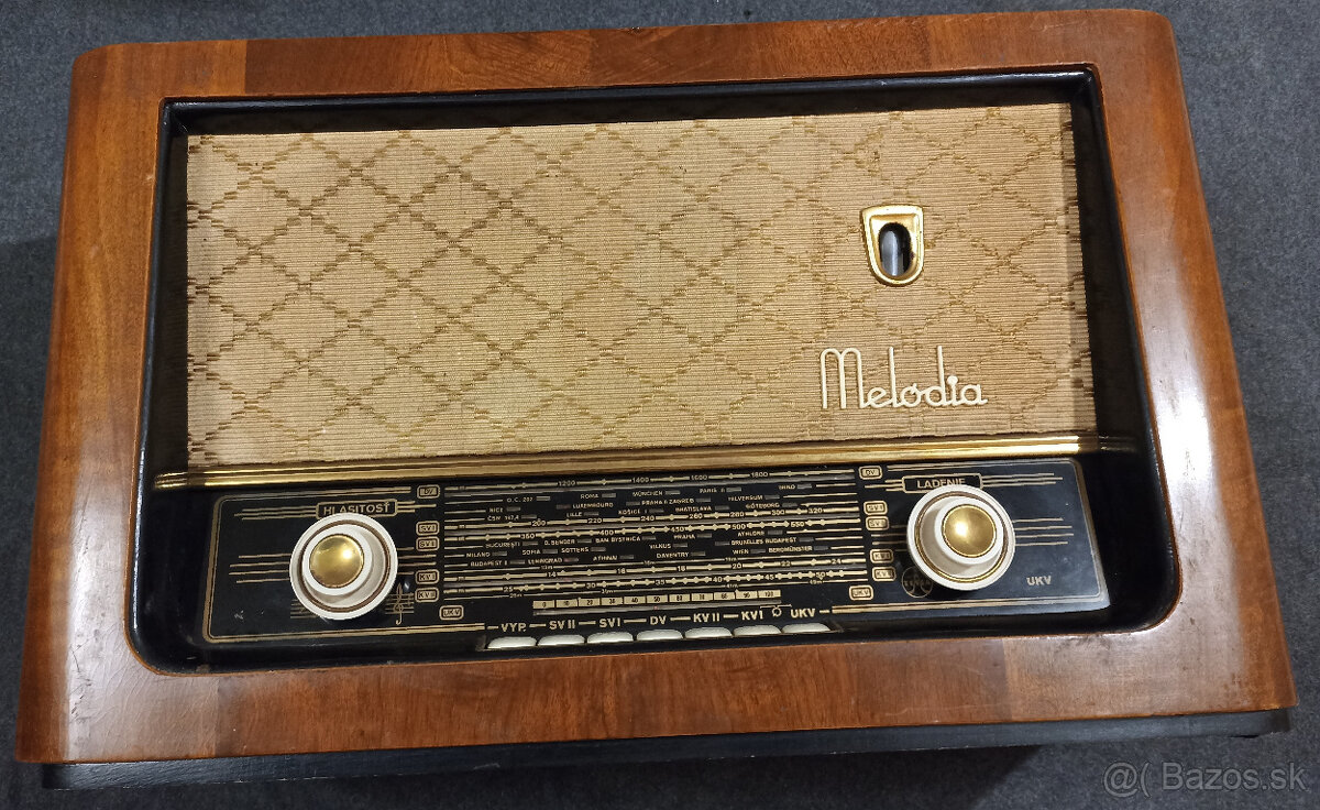 Staré retro rádio Tesla Melódia 527A - 5