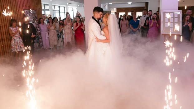 Plazivý dym a studene iskry, tanec v oblakoch - 5