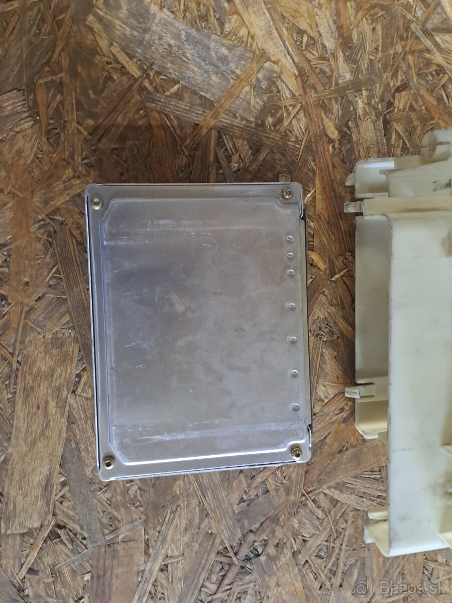 riadiaca jednotka 7786887 - 5