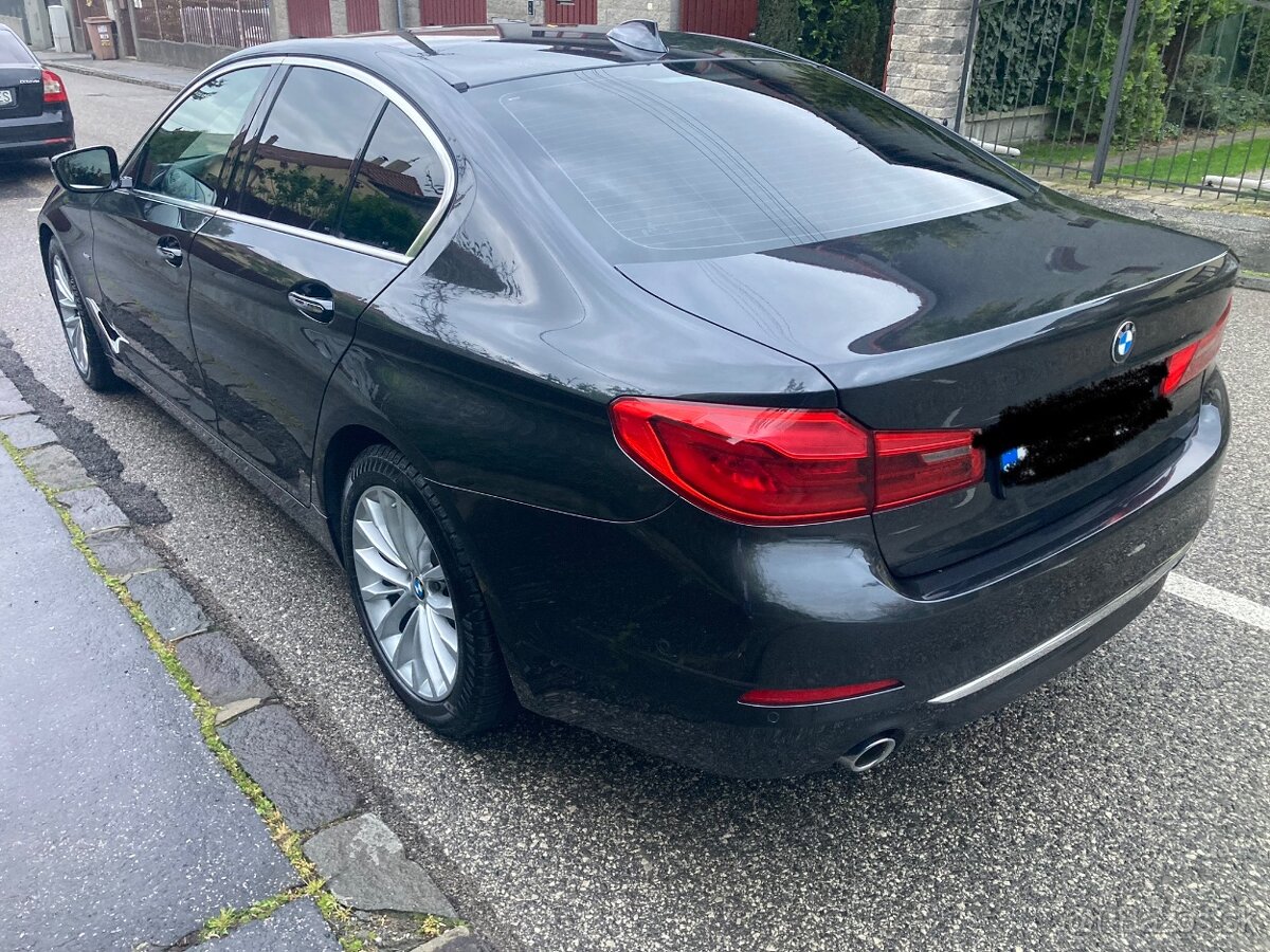 BMW 520xd A/T Lucury Line 4X4 - 5