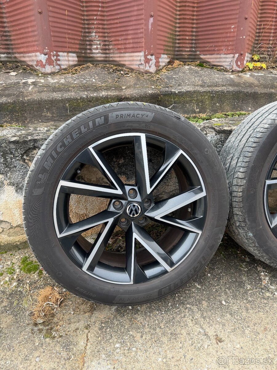 disky Škoda “Vega” R19 + letné Michelin - 5