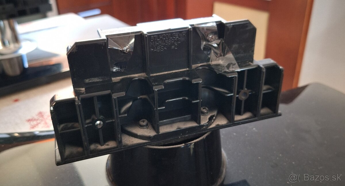 Podstavec pod tv LG - 5