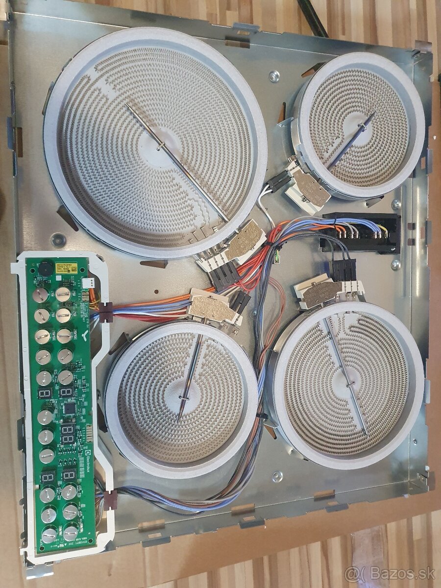 Sklokeramicka varna doska EHF6346FOK - RESETUJE SA - 5