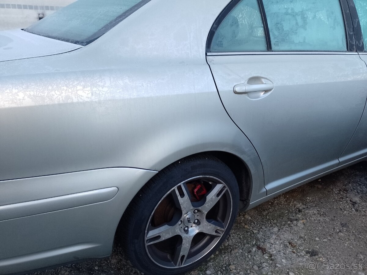 Predám Toyota Avensis 2.0. diesel - 5