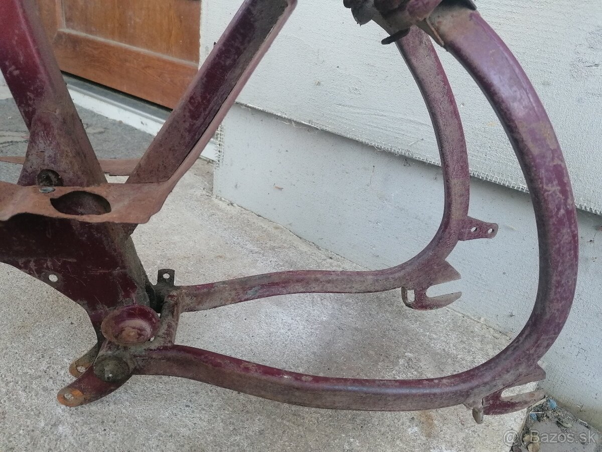 Predám rám s vidlicami na Jawa 555 pionier - 5