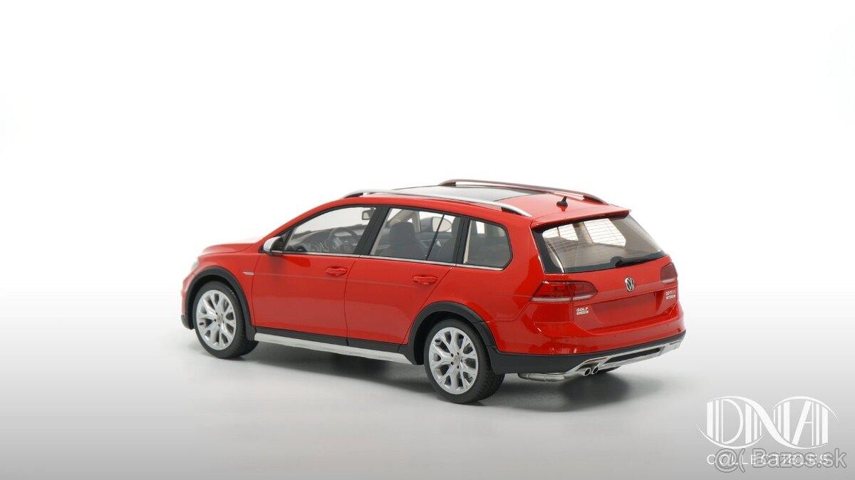 VOLKSWAGEN GOLF VIII - 1:18 DNA - 5