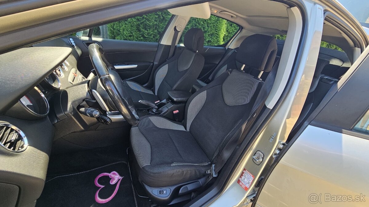 Peugeot 308 1.6 HDI Automat - 5